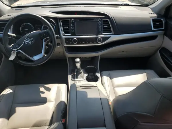 5TDJZRFH8KS617903 2019 TOYOTA HIGHLANDER - Image 8