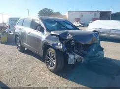 5TDJZRFH8KS623121 2019 TOYOTA HIGHLANDER