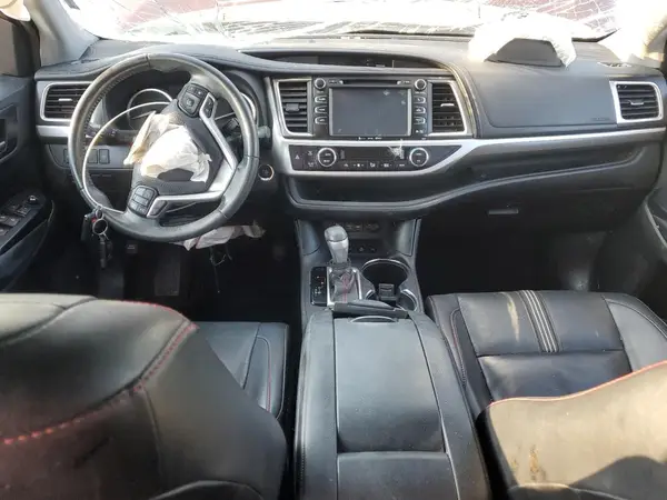 5TDJZRFH8KS623166 2019 TOYOTA HIGHLANDER - Image 8