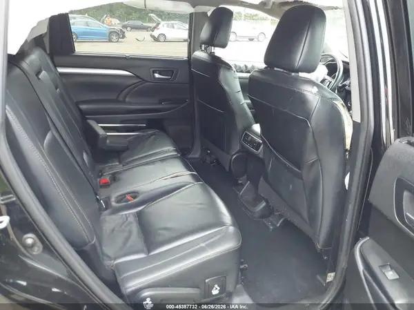5TDJZRFH8KS626181 2019 TOYOTA HIGHLANDER - Image 8