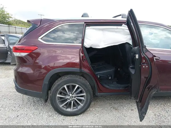 5TDJZRFH8KS708041 2019 TOYOTA HIGHLANDER - Image 8