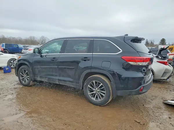 5TDJZRFH8KS718553 2019 TOYOTA HIGHLANDER - Image 2