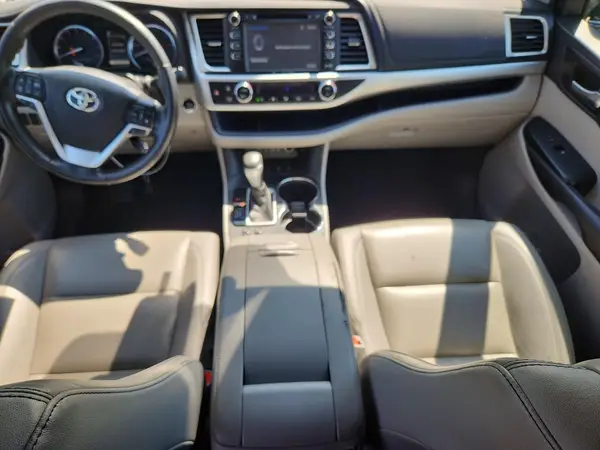 5TDJZRFH8KS723459 2019 TOYOTA HIGHLANDER - Image 8