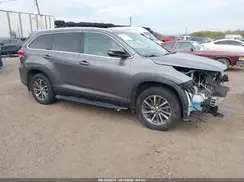 5TDJZRFH8KS724269 2019 TOYOTA HIGHLANDER