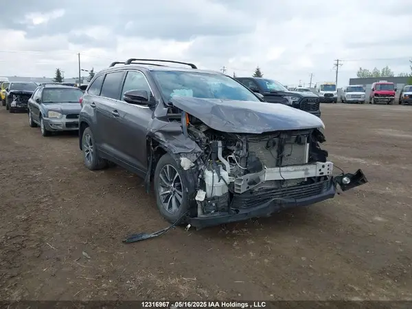 5TDJZRFH8KS740200 2019 TOYOTA HIGHLANDER - Image 1
