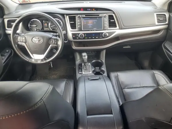 5TDJZRFH8KS916209 2019 TOYOTA HIGHLANDER - Image 8