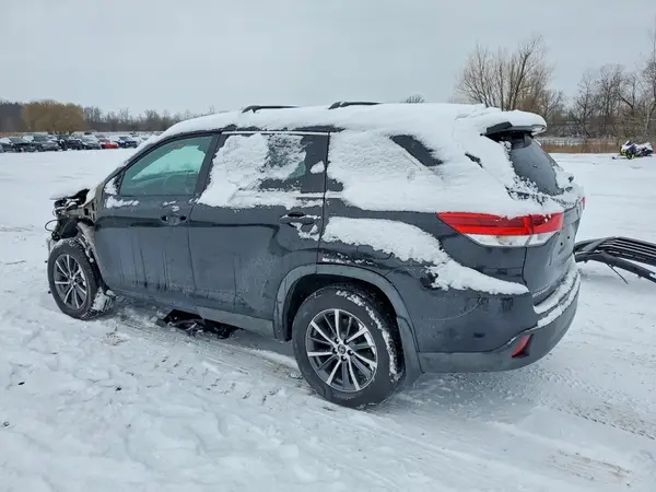 5TDJZRFH8KS917781 2019 TOYOTA HIGHLANDER - Image 2