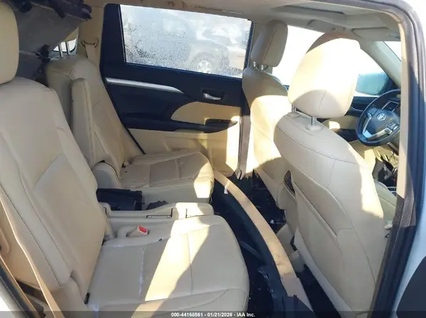 5TDJZRFH8KS918509 2019 TOYOTA HIGHLANDER - Image 8