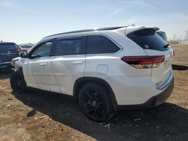 5TDJZRFH8KS919434 2019 TOYOTA HIGHLANDER - Image 2