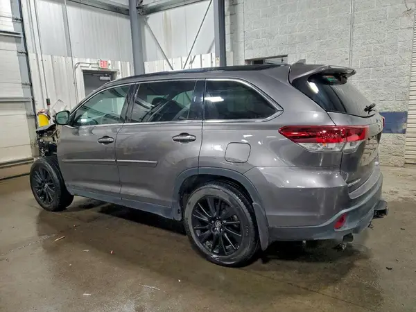 5TDJZRFH8KS932295 2019 TOYOTA HIGHLANDER - Image 2