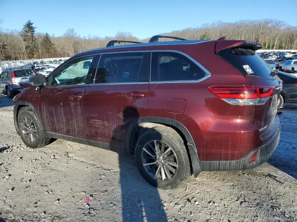 5TDJZRFH8KS941756 2019 TOYOTA HIGHLANDER - Image 2