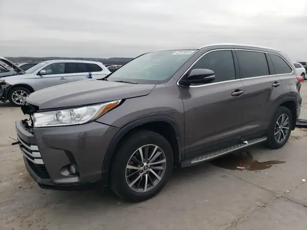5TDJZRFH8KS948366 2019 TOYOTA HIGHLANDER - Image 1