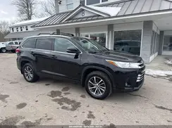 5TDJZRFH8KS950263 2019 TOYOTA HIGHLANDER