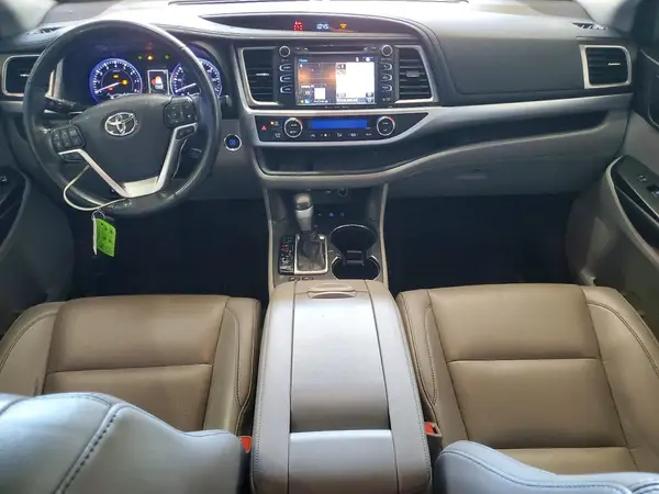 5TDJZRFH8KS964020 2019 TOYOTA HIGHLANDER - Image 8