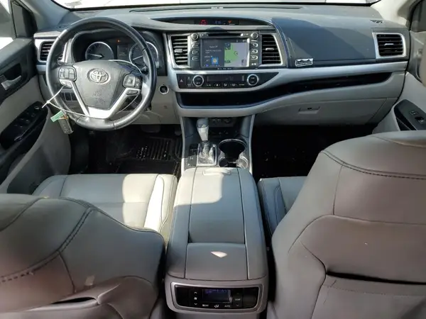 5TDJZRFH8KS976281 2019 TOYOTA HIGHLANDER - Image 8