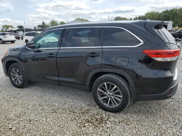 5TDJZRFH8KS982324 2019 TOYOTA HIGHLANDER - Image 2