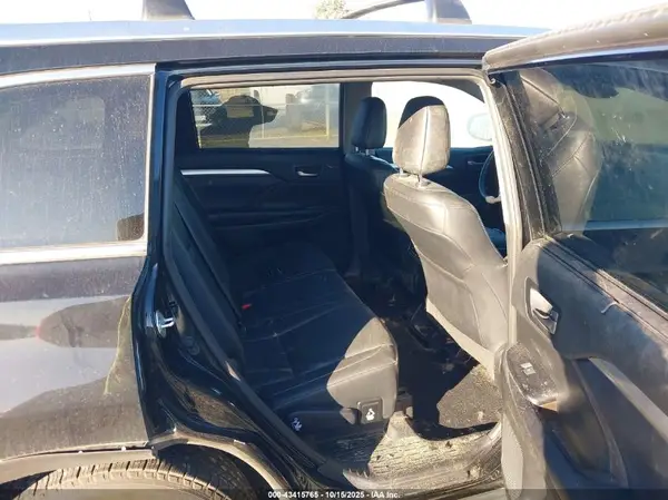 5TDJZRFH8KS994067 2019 TOYOTA HIGHLANDER - Image 8
