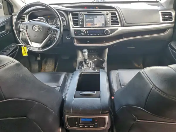 5TDJZRFH9HS363143 2017 TOYOTA HIGHLANDER - Image 8