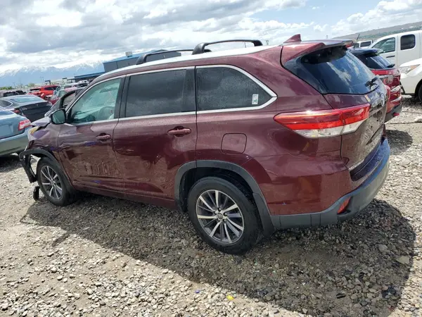 5TDJZRFH9HS365538 2017 TOYOTA HIGHLANDER - Image 2