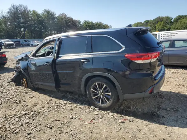 5TDJZRFH9HS370562 2017 TOYOTA HIGHLANDER - Image 2