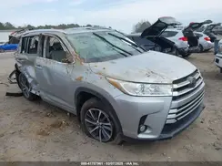 5TDJZRFH9HS372845 2017 TOYOTA HIGHLANDER