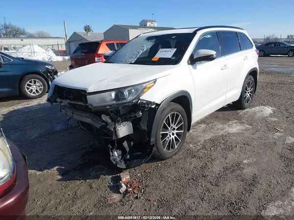 5TDJZRFH9HS376202 2017 TOYOTA HIGHLANDER - Image 2