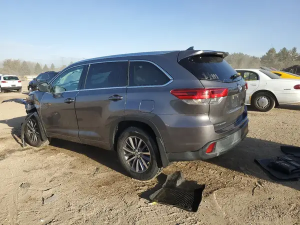 5TDJZRFH9HS377169 2017 TOYOTA HIGHLANDER - Image 2