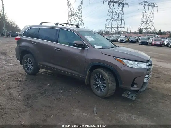 5TDJZRFH9HS381111 2017 TOYOTA HIGHLANDER - Image 1