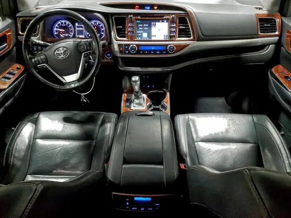 5TDJZRFH9HS386292 2017 TOYOTA HIGHLANDER - Image 8
