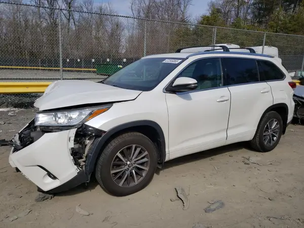 5TDJZRFH9HS391363 2017 TOYOTA HIGHLANDER - Image 1