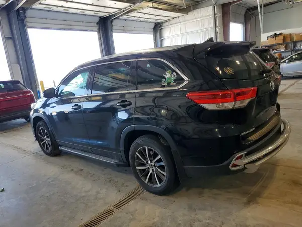 5TDJZRFH9HS394795 2017 TOYOTA HIGHLANDER - Image 2