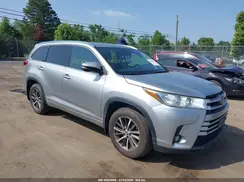 5TDJZRFH9HS395865 2017 TOYOTA HIGHLANDER