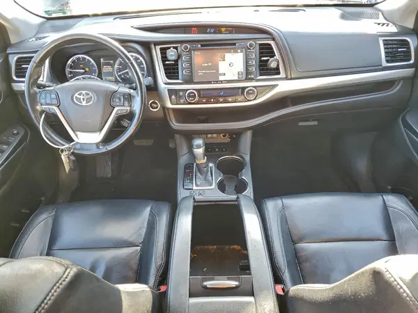 5TDJZRFH9HS408176 2017 TOYOTA HIGHLANDER - Image 8