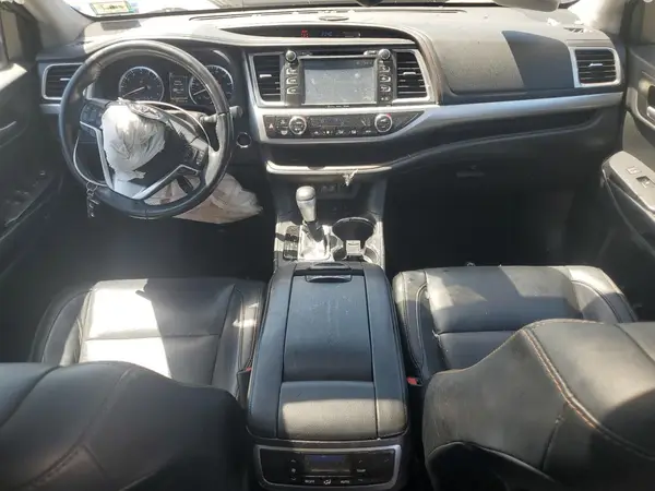 5TDJZRFH9HS412874 2017 TOYOTA HIGHLANDER - Image 8