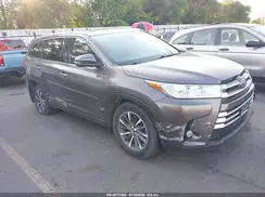 5TDJZRFH9HS425155 2017 TOYOTA HIGHLANDER