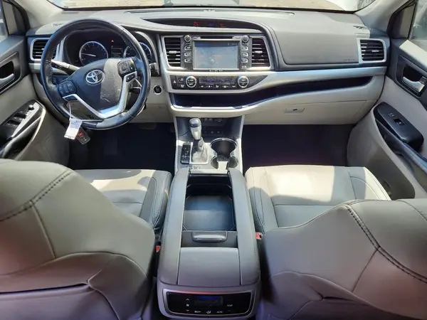 5TDJZRFH9HS428539 2017 TOYOTA HIGHLANDER - Image 8