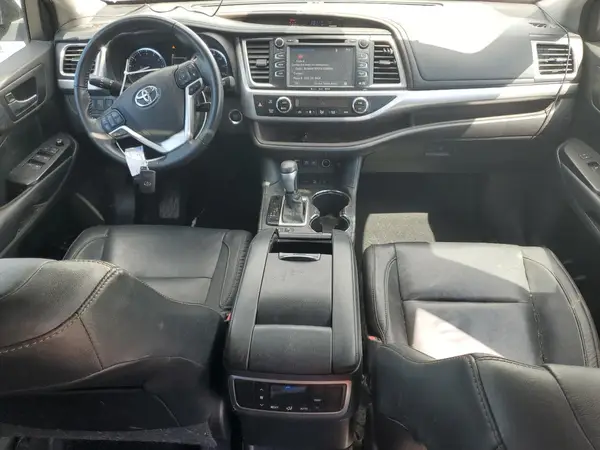 5TDJZRFH9HS446118 2017 TOYOTA HIGHLANDER - Image 8