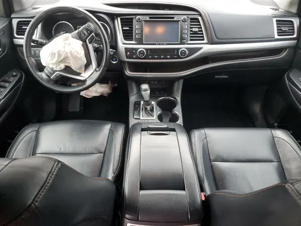 5TDJZRFH9HS449522 2017 TOYOTA HIGHLANDER - Image 8