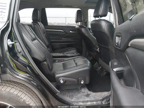5TDJZRFH9HS451206 2017 TOYOTA HIGHLANDER - Image 8