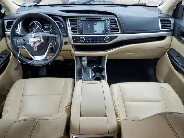 5TDJZRFH9HS455644 2017 TOYOTA HIGHLANDER - Image 8
