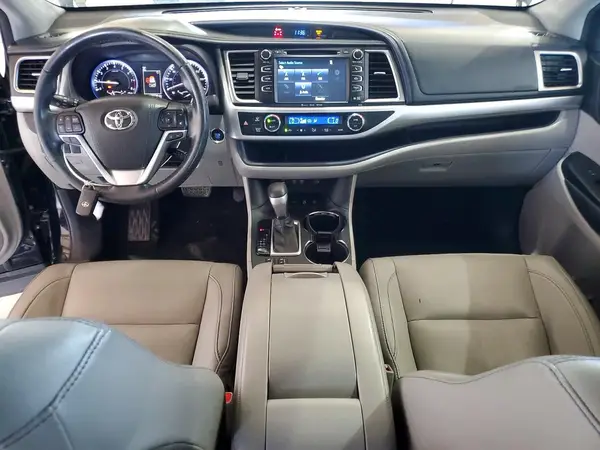 5TDJZRFH9HS510853 2017 TOYOTA HIGHLANDER - Image 8