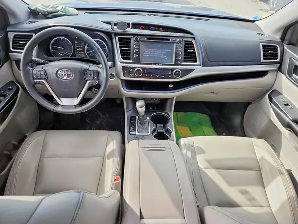 5TDJZRFH9HS512926 2017 TOYOTA HIGHLANDER - Image 8