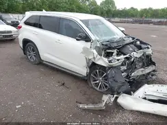 5TDJZRFH9HS515504 2017 TOYOTA HIGHLANDER