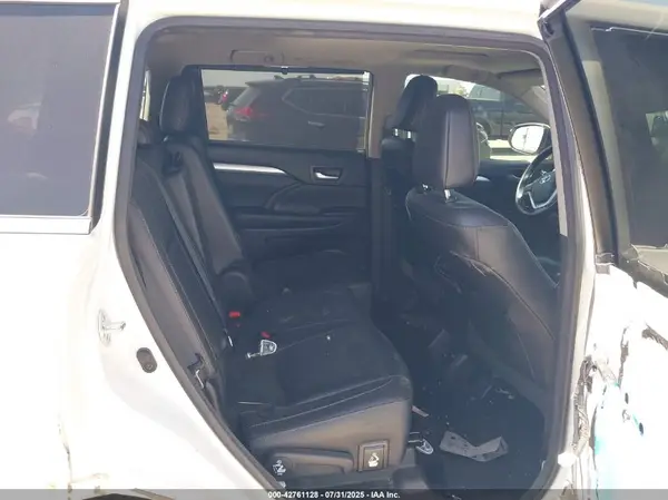 5TDJZRFH9HS516992 2017 TOYOTA HIGHLANDER - Image 8