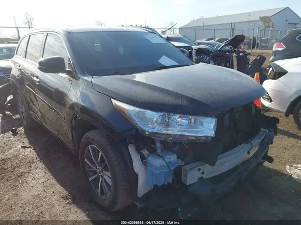 5TDJZRFH9HS522162 2017 TOYOTA HIGHLANDER - Image 1