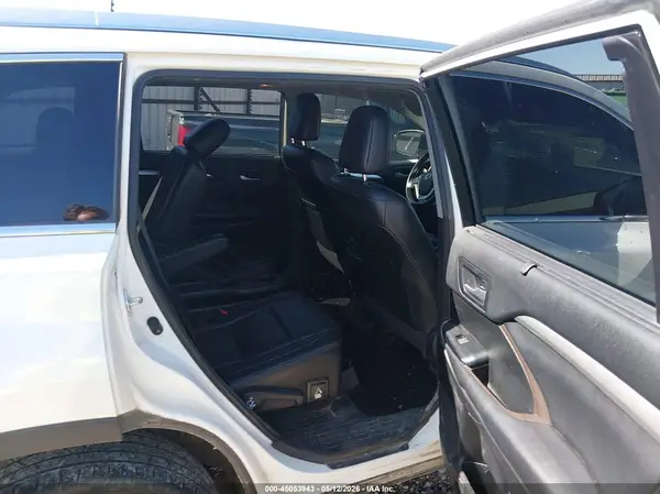 5TDJZRFH9JS491565 2018 TOYOTA HIGHLANDER - Image 8
