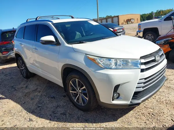 5TDJZRFH9JS543969 2018 TOYOTA HIGHLANDER - Image 1