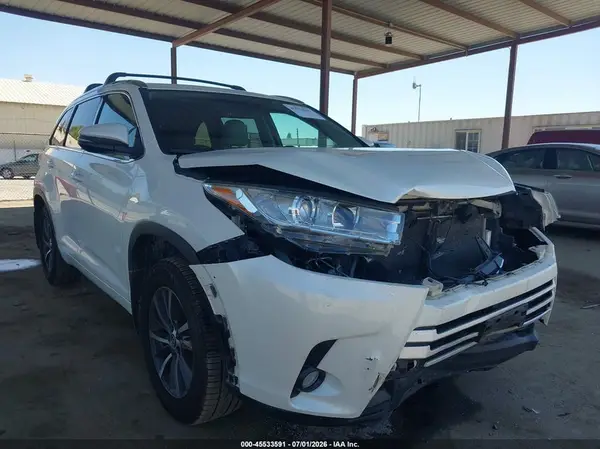 5TDJZRFH9JS548640 2018 TOYOTA HIGHLANDER - Image 1