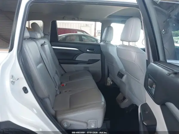 5TDJZRFH9JS548640 2018 TOYOTA HIGHLANDER - Image 8