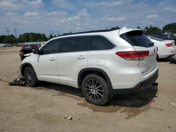 5TDJZRFH9JS549352 2018 TOYOTA HIGHLANDER - Image 2